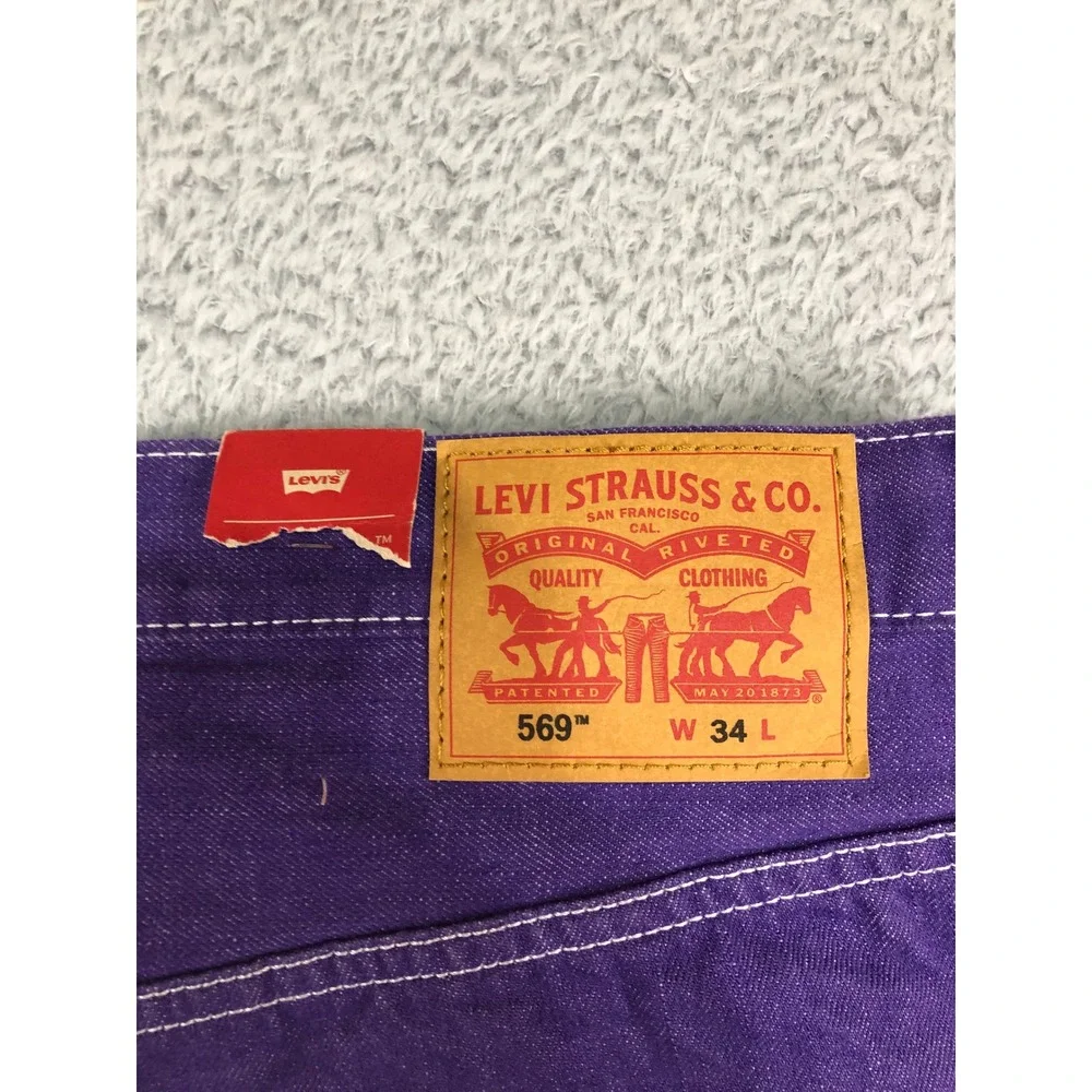Levi's 569 Shorts Men Size 34 Purple NWT Loose Straight Denim